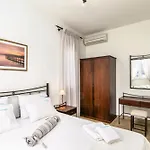 Livanios Apartamento Adamantas (Milos)