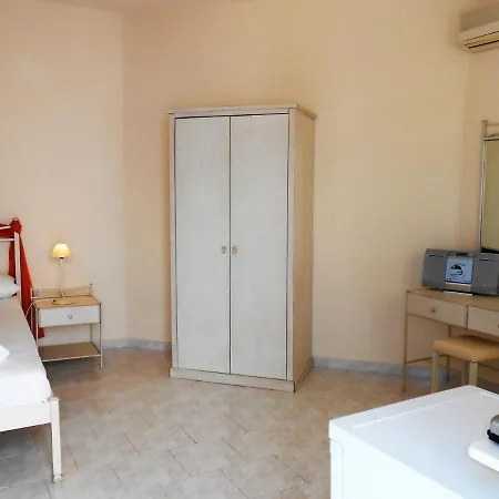 Апартаменты Livanios