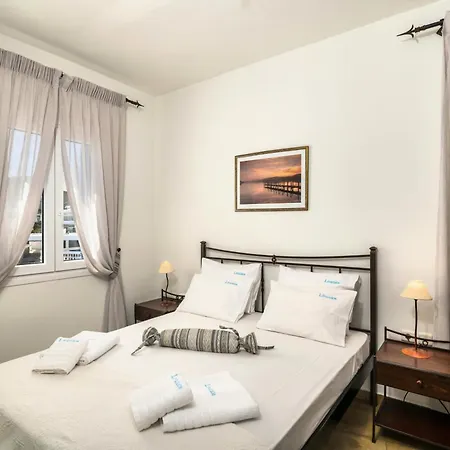 Livanios Адамас