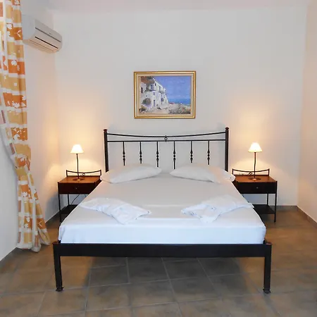 Livanios Адамас