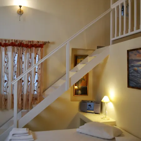 Livanios Апартаменты Адамас