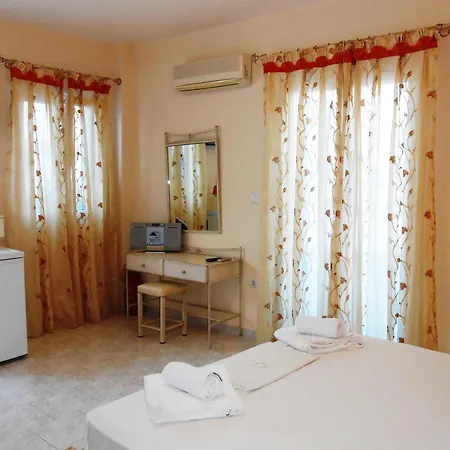 Livanios Апартаменты *