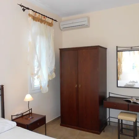 Livanios Apartment *