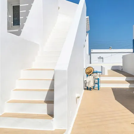 Daire Livanios Adamantas (Milos)