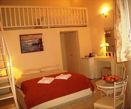 Livanios Lejlighed Adamantas