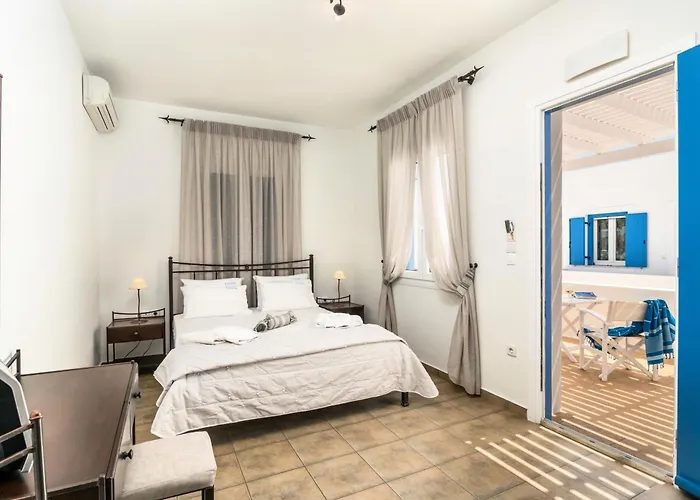 Livanios * Adamantas (Milos)