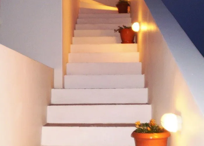 Livanios Daire Adamantas (Milos)